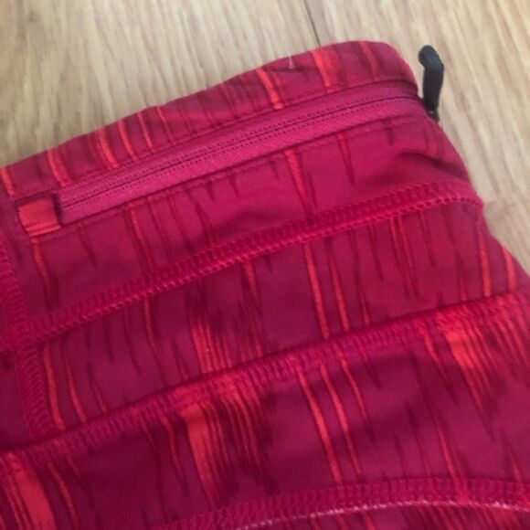 LOLE Pink Mesh Back Zipped Pocket Capri Leggings - Picture 8 of 9